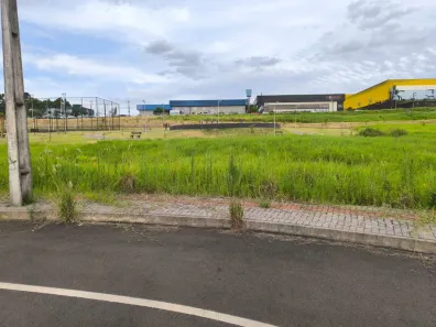 Lote/Terreno à venda, 385m² no Industrial, Chapecó