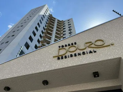 Apartamento com 2 Quartos para alugar, 54m² no Vila Emília, Maringá