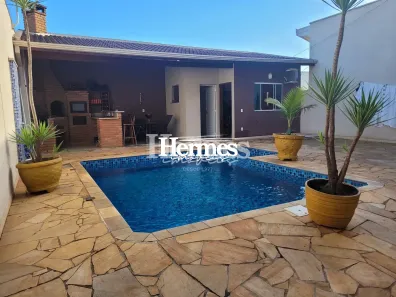 Sobrado com 4 Quartos à venda, 246m² no Cascata, Paulínia