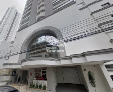 Apartamento com 3 Quartos para alugar, 115m² no Centro, Balneário Camboriú