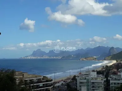 Casa com 4 Quartos à venda, 255m² no Piratininga, Niterói