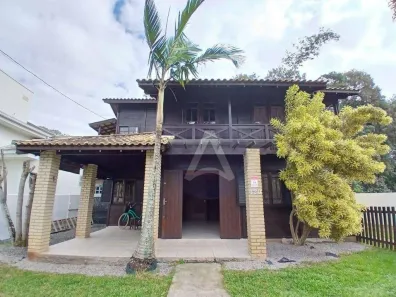 Casa com 3 Quartos para alugar, 96m² no Campeche, Florianópolis