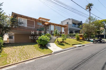 Casa de Condomínio com 4 Quartos para alugar, 650m² no Alphaville, Santana de Parnaíba