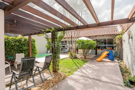 Casa com 3 Quartos à venda, 215m² no Nonoai, Porto Alegre