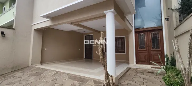 Sobrado com 3 Quartos para alugar, 247m² no Marechal Rondon, Canoas