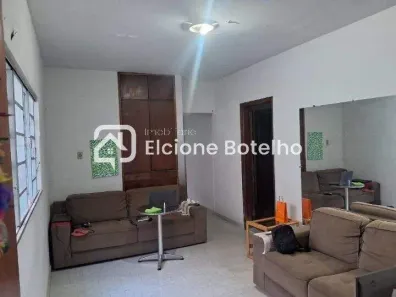Casa com 3 Quartos para alugar, 12m² no Lídice, Uberlândia