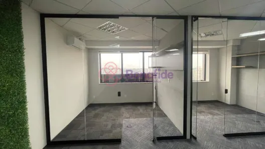 Sala Comercial para alugar, 141m² no Anhangabaú, Jundiaí