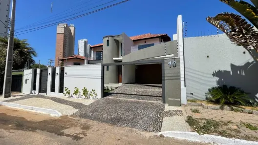 Sobrado com 4 Quartos à venda, 455m² no Plano Diretor Sul, Palmas