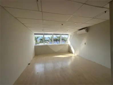 Sala Comercial à venda, 35m² no Vila Mogilar, Mogi das Cruzes