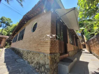 Casa com 4 Quartos à venda, 150m² no Carangola, Petrópolis