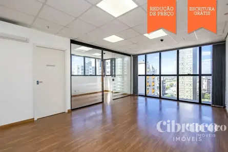 Sala Comercial à venda, 55m² no Centro, Curitiba