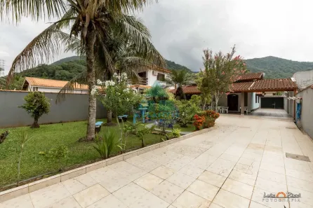 Casa com 3 Quartos à venda, 232m² no Lagoinha, Ubatuba