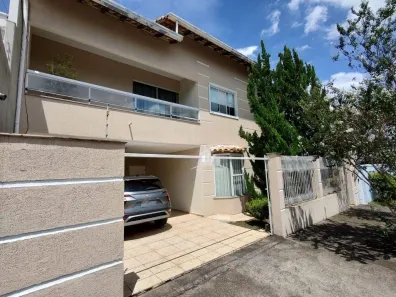 Casa com 4 Quartos à venda, 285m² no Jardim Belvedere, Volta Redonda