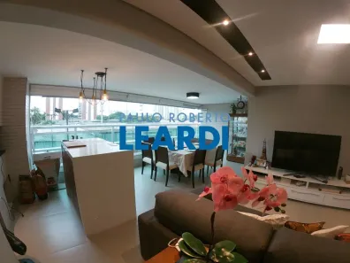 Apartamento com 4 Quartos à venda, 243m² no Jardim Caravelas, São Paulo