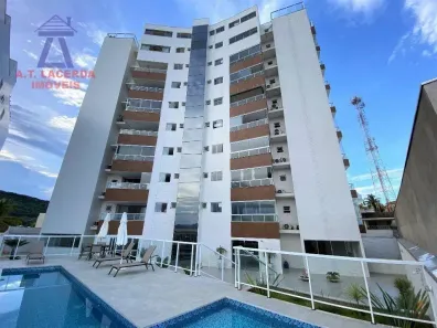 Apartamento com 3 Quartos para alugar, 142m² no Ibituruna, Montes Claros