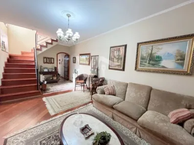 Casa com 3 Quartos à venda, 280m² no Jardim Textil, São Paulo