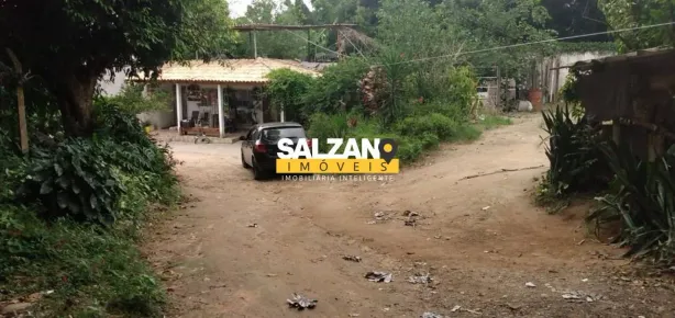 Fazenda/Sítio com 4 Quartos à venda, 230m² no Vila Areao, Taubaté