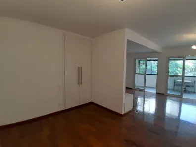 Apartamento com 3 Quartos à venda, 140m² no Moema, São Paulo