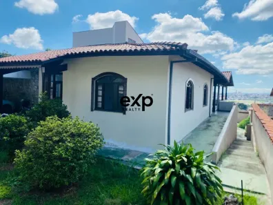 Casa com 6 Quartos à venda, 500m² no São José, Belo Horizonte