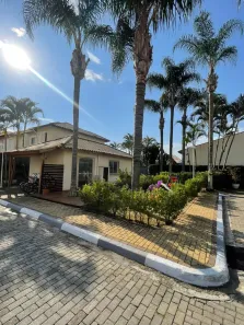Casa de Condomínio com 3 Quartos para alugar, 90m² no Vila Oliveira, Mogi das Cruzes