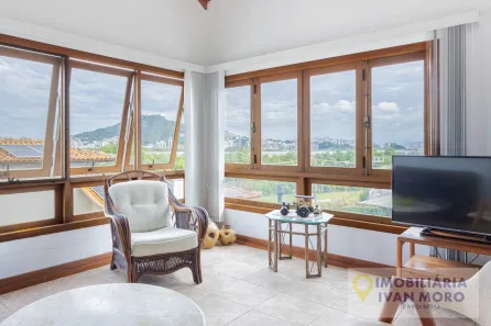Casa com 3 Quartos à venda, 233m² no João Paulo, Florianópolis