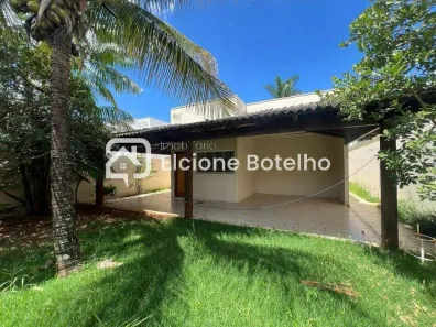 Casa de Condomínio com 3 Quartos para alugar, 170m² no Jardim Inconfidência, Uberlândia