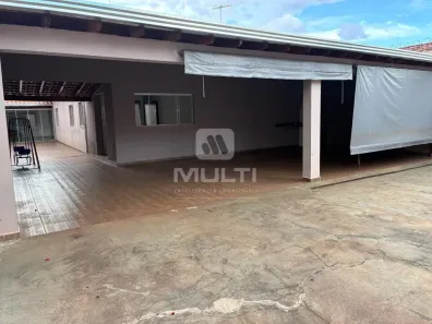 Casa com 3 Quartos à venda, 142m² no Vigilato Pereira, Uberlândia