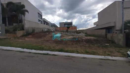 Lote/Terreno à venda, 405m² no Gran Park, Vespasiano