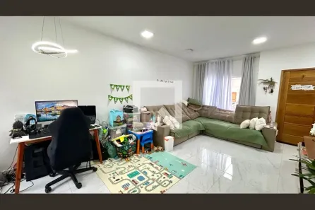 Casa com 2 Quartos para alugar, 140m² no Jardim Santa Francisca, Guarulhos