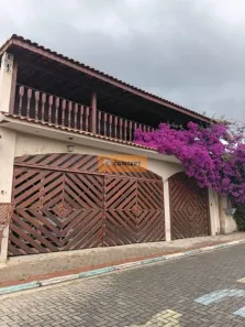 Sobrado com 4 Quartos à venda, 304m² no Jardim Nova Poá, Poá