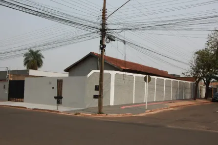 Imóvel Comercial com 2 Quartos à venda, 170m² no Jardim Tijuca, Campo Grande