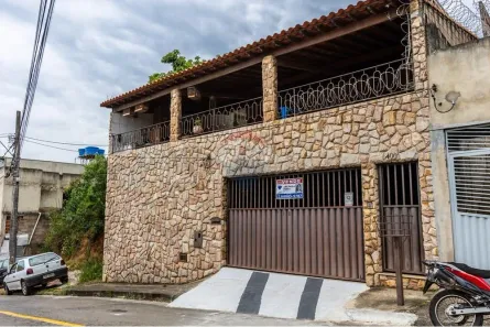 Casa com 3 Quartos à venda, 300m² no Nova Era, Juiz de Fora
