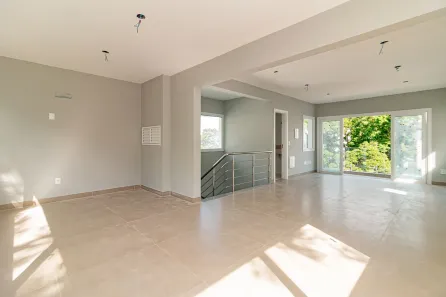 Casa de Condomínio com 3 Quartos para alugar, 330m² no Pedra Redonda, Porto Alegre