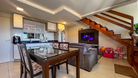 Sobrado com 2 Quartos à venda, 75m² no União, Flores da Cunha