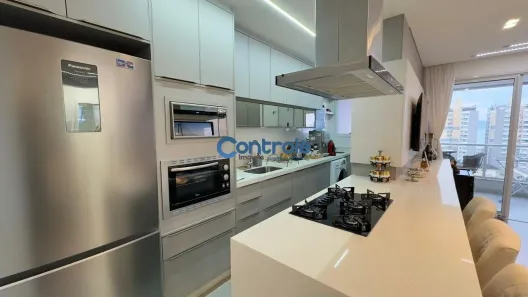 Apartamento com 2 Quartos à venda, 76m² no Barreiros, São José