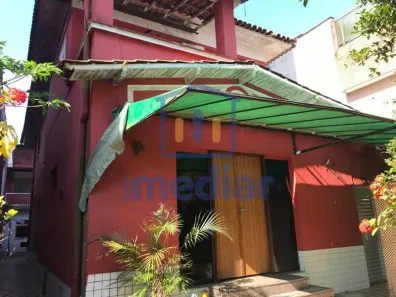 Imóvel Comercial com 10 Quartos para alugar, 500m² no Encruzilhada, Santos