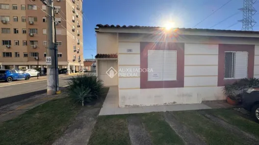 Casa de Condomínio com 3 Quartos para alugar, 50m² no São José, Canoas