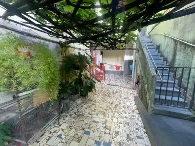 Casa com 7 Quartos à venda, 360m² no São Joaquim, Contagem