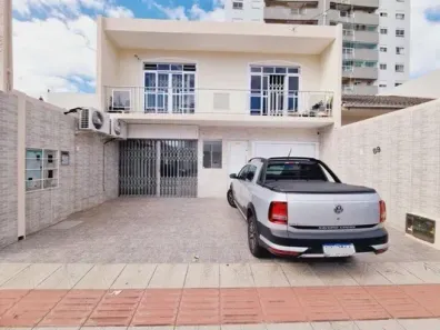 Imóvel Comercial com 3 Quartos à venda, 210m² no Estreito, Florianópolis
