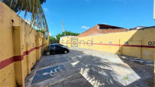 Ponto Comercial para alugar, 300m² no Centro, Fortaleza