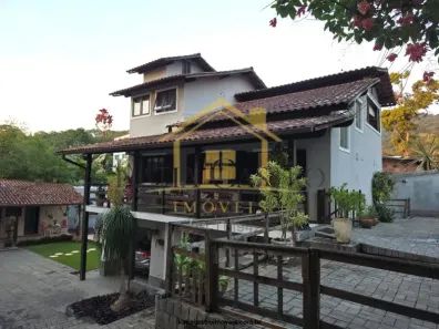 Casa com 3 Quartos à venda, 305m² no Engenho do Mato, Niterói