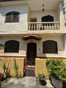 Casa com 2 Quartos para alugar, 120m² no Maracanã, Rio de Janeiro