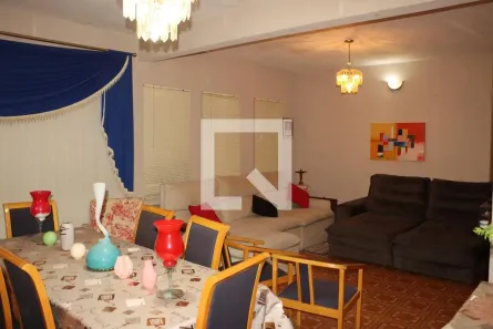 Casa com 2 Quartos à venda, 224m² no Jardim Teresa, São Paulo