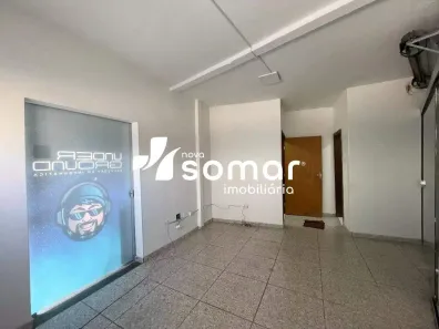 Ponto Comercial para alugar, 25m² no Centro, Divinópolis