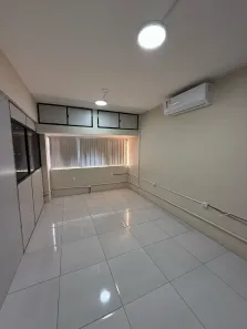 Ponto Comercial à venda, 50m² no Nova Vitória, Camaçari