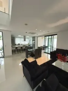 Casa de Condomínio com 3 Quartos para venda ou aluguel, 300m² no Ponta Negra, Manaus