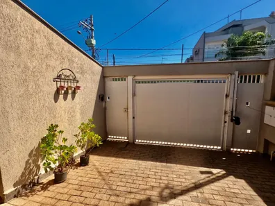 Casa com 3 Quartos à venda, 206m² no Jardim Nova Yorque, Araçatuba