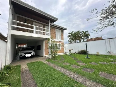 Sobrado com 4 Quartos à venda, 270m² no Vila Atlântica, Caraguatatuba