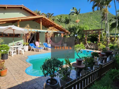 Casa com 4 Quartos à venda, 250m² no Armação do Pântano do Sul, Florianópolis