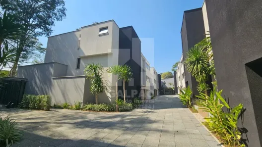 Sobrado com 4 Quartos à venda, 719m² no Jardim Cordeiro, São Paulo